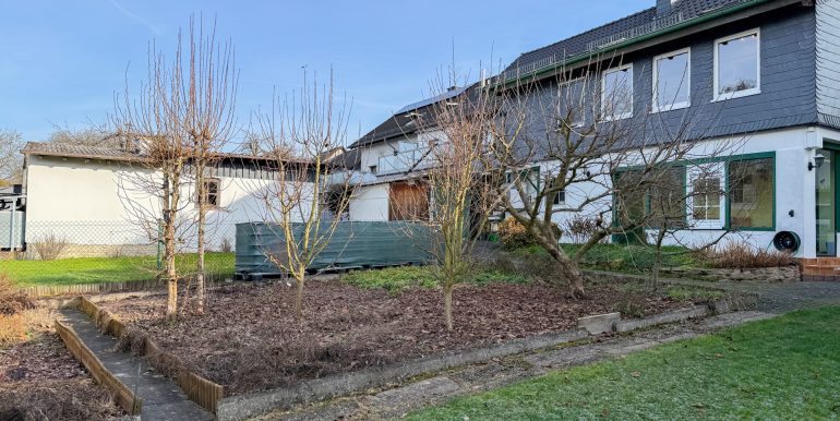 Beet und Regenwasserzisternen