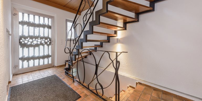 großer Eingangsbereich