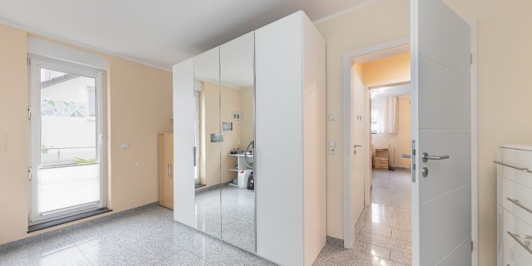 lichtdurchflutetes Büro