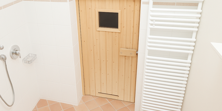 Sauna mit Dusche KI bearbeitet