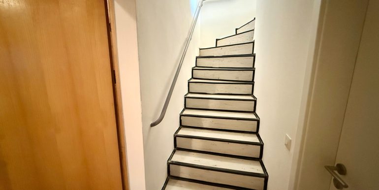 Treppe ins Erdgeschoss