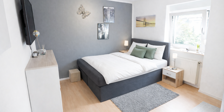 1. Schlafzimmer (WE 1)