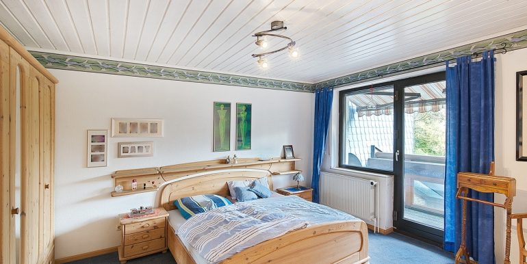 Schlafzimmer mit Balkon