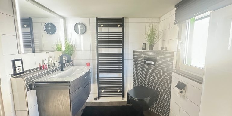 1. OG Badezimmer