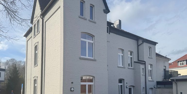 Rückansicht Gebäude