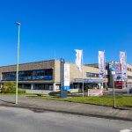 Zufahrt zum Bürohaus in guter Sichtlage