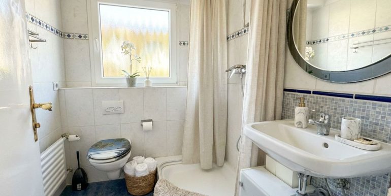 Badezimmer DG