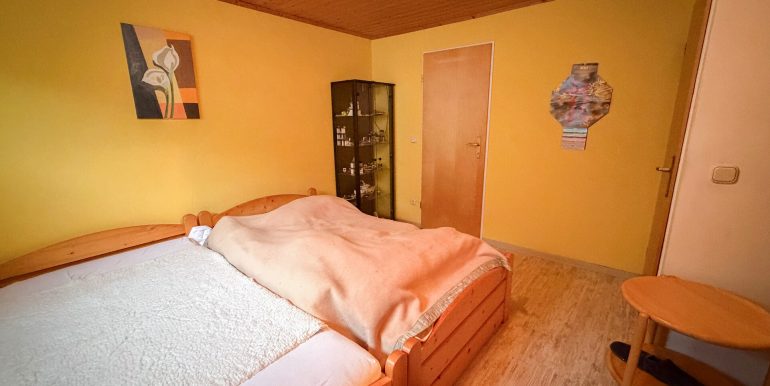 Schlafzimmer UG