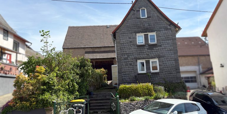 Straßenansicht