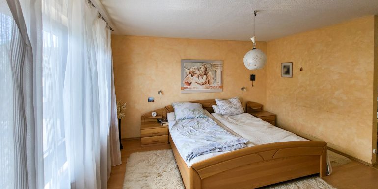 Zimmer 2 OG