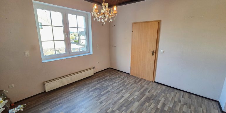 Durchgangszimmer Wohnung 1 - EG