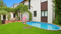 Garten mit Pool