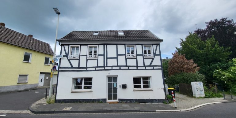 Straßenansicht Haus C