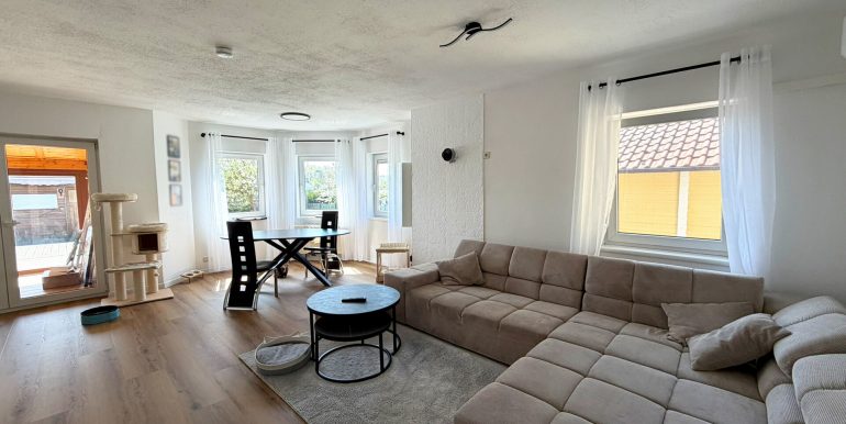 Wohn-/Esszimmer (EG)