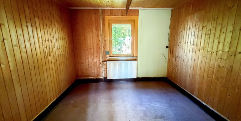 Zimmer (EG)