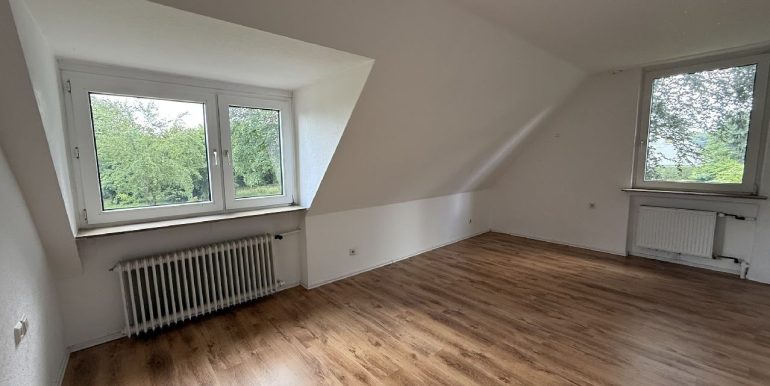 Kinder-/Schlafzimmer