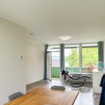 lichtdurchfluteter Wohn-Essbereich