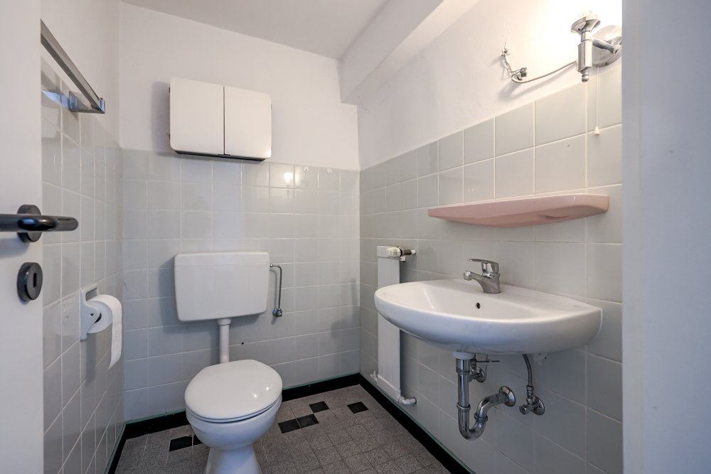 Gäste-WC KG