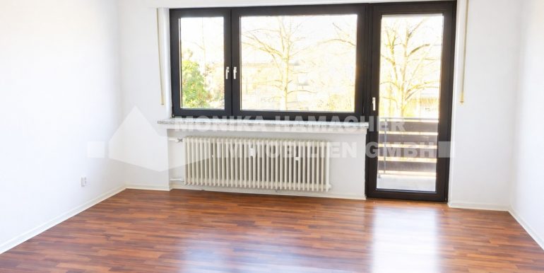 Bsp Zimmer mit Balkon