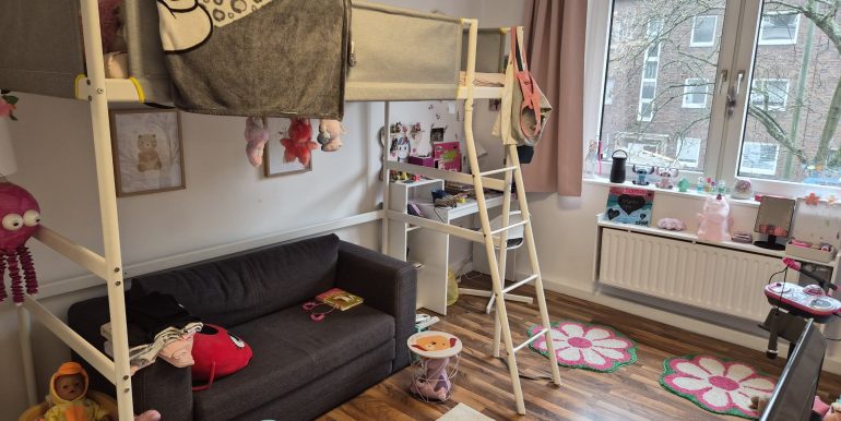 Kind / Arbeitszimmer