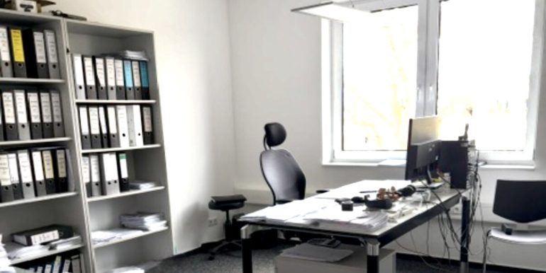 Büro 1