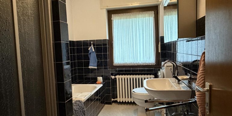 Badezimmer EG