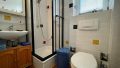 Bad mit Dusche (EG)
