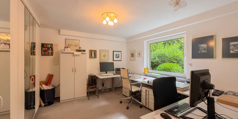 Büro UG