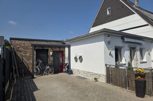 Modernisierter Bungalow in MO-Eick