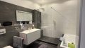 Modernes Badezimmer