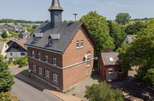 Straßenansicht