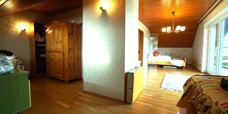 Küche und Esszimmer OG