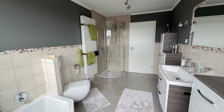 Badezimmer OG
