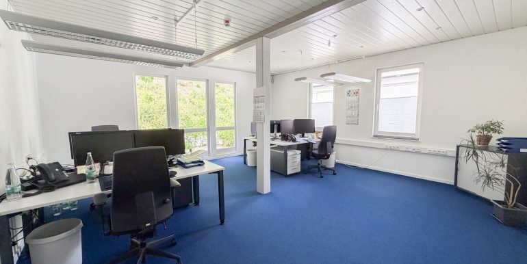 Verwaltungsgebäude: Büro