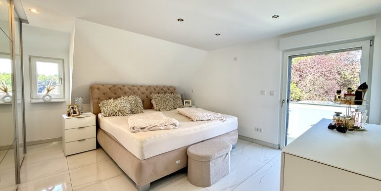 Schlafzimmer OG