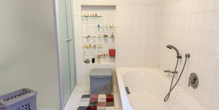 Haus 2 OG Duschbad