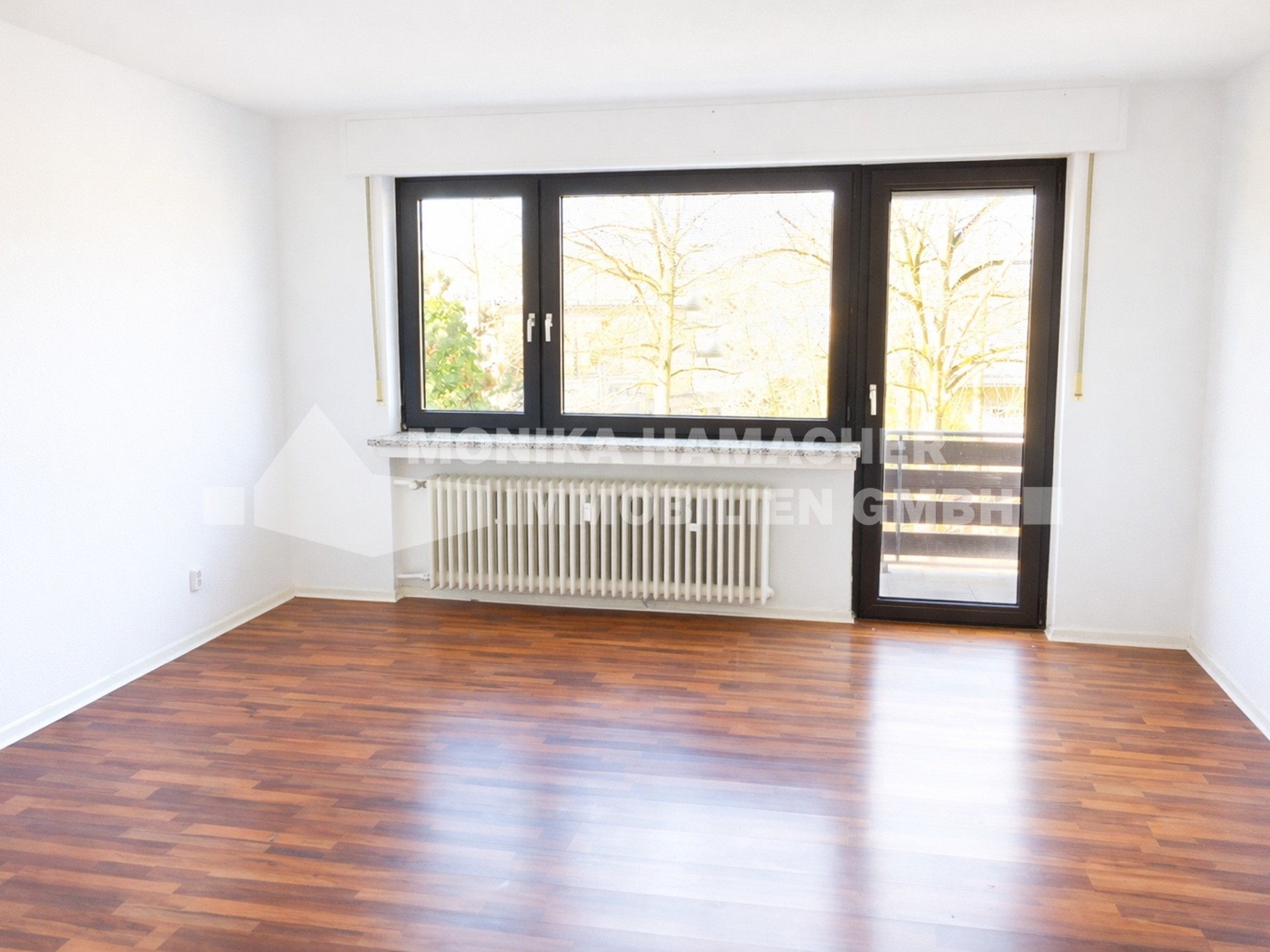 Bsp Zimmer mit Balkon