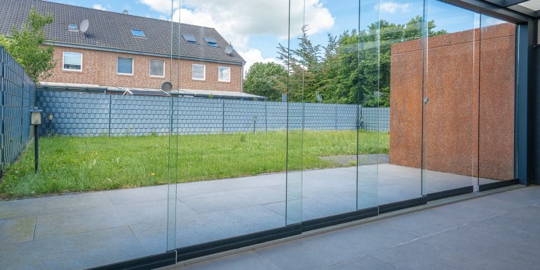 Blick in den Garteb