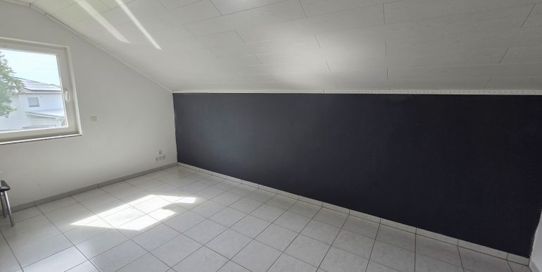 Schlafzimmer 1 DG