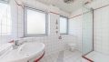 Tageslichtbad mit Dusche