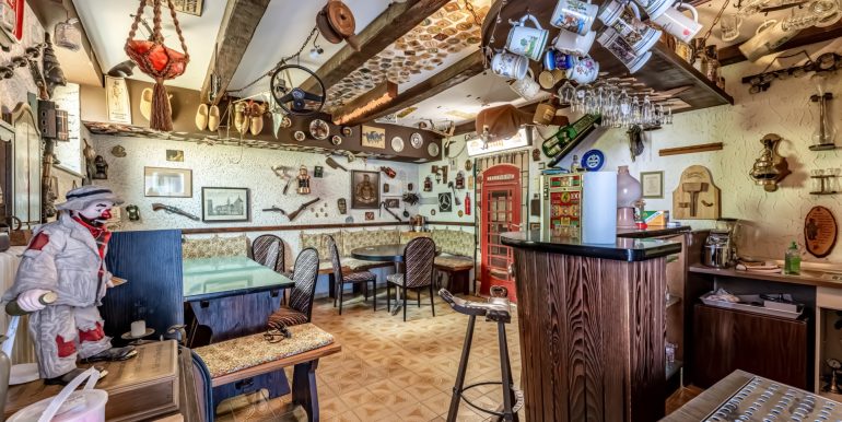 Bar im Untergeschoss