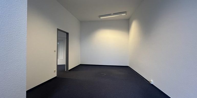 Büro 4