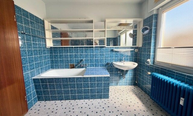 Haushälfte rechts - Badezimmer