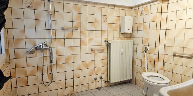 Badezimmer EG