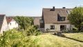 Blick auf das Haus vom Garten