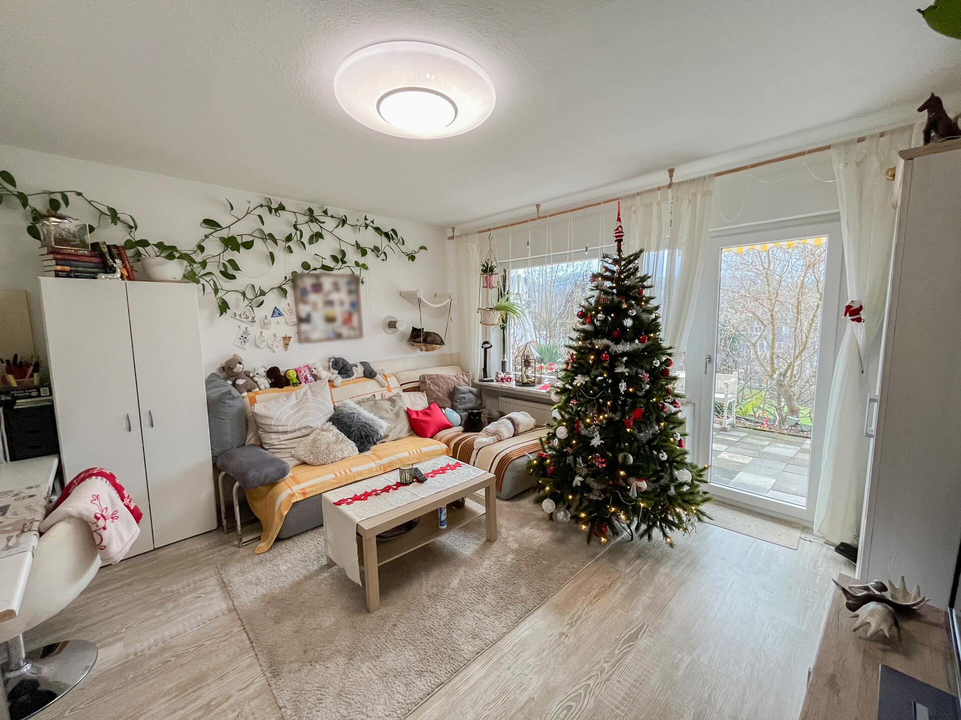 Wohnzimmer UG