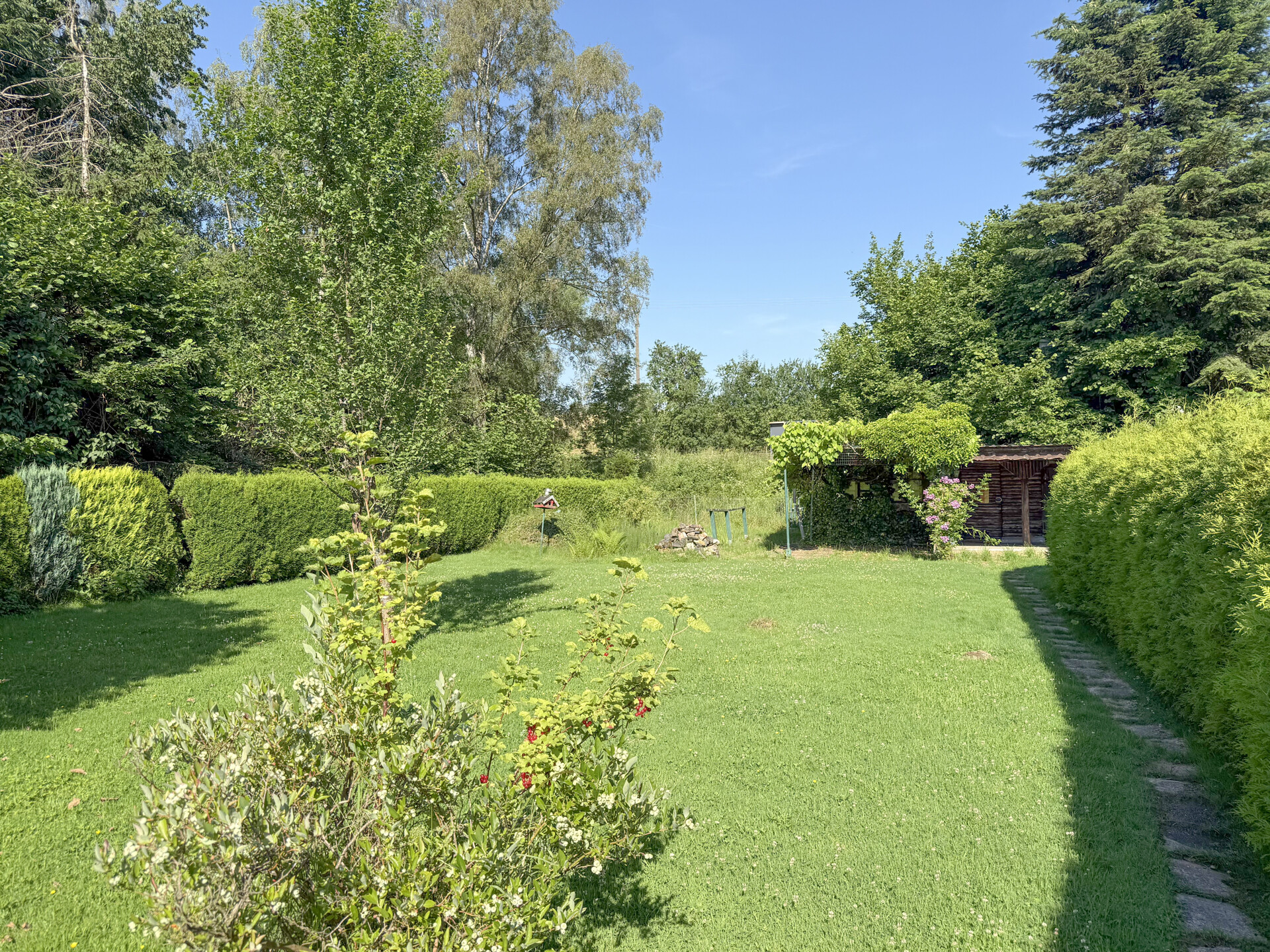 Hintere Gartenansicht