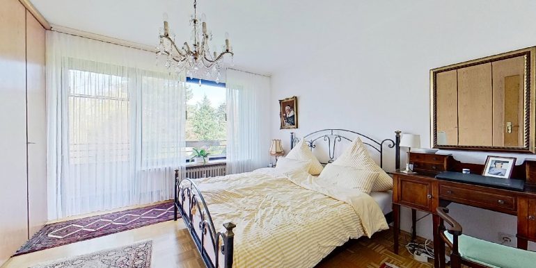 Schlafzimmer Gartenseite