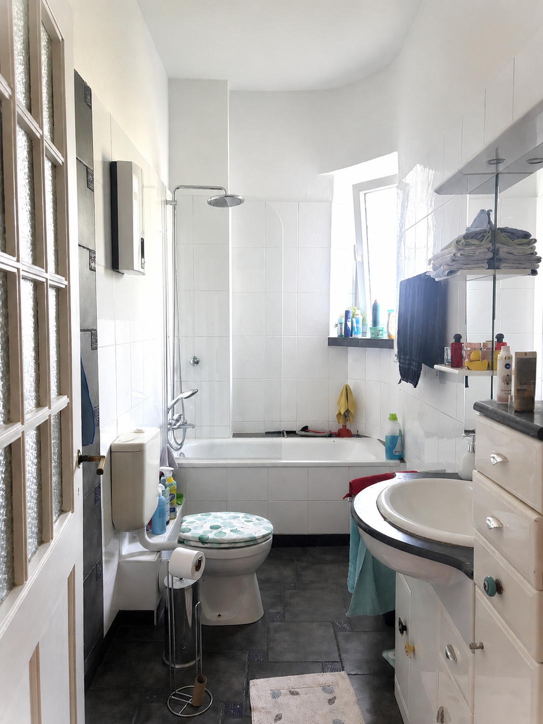 Badezimmer EG