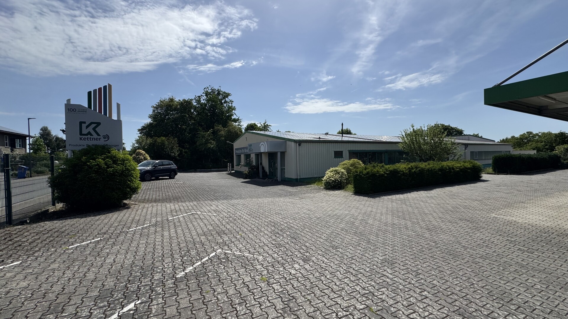 Seitenansicht Halle